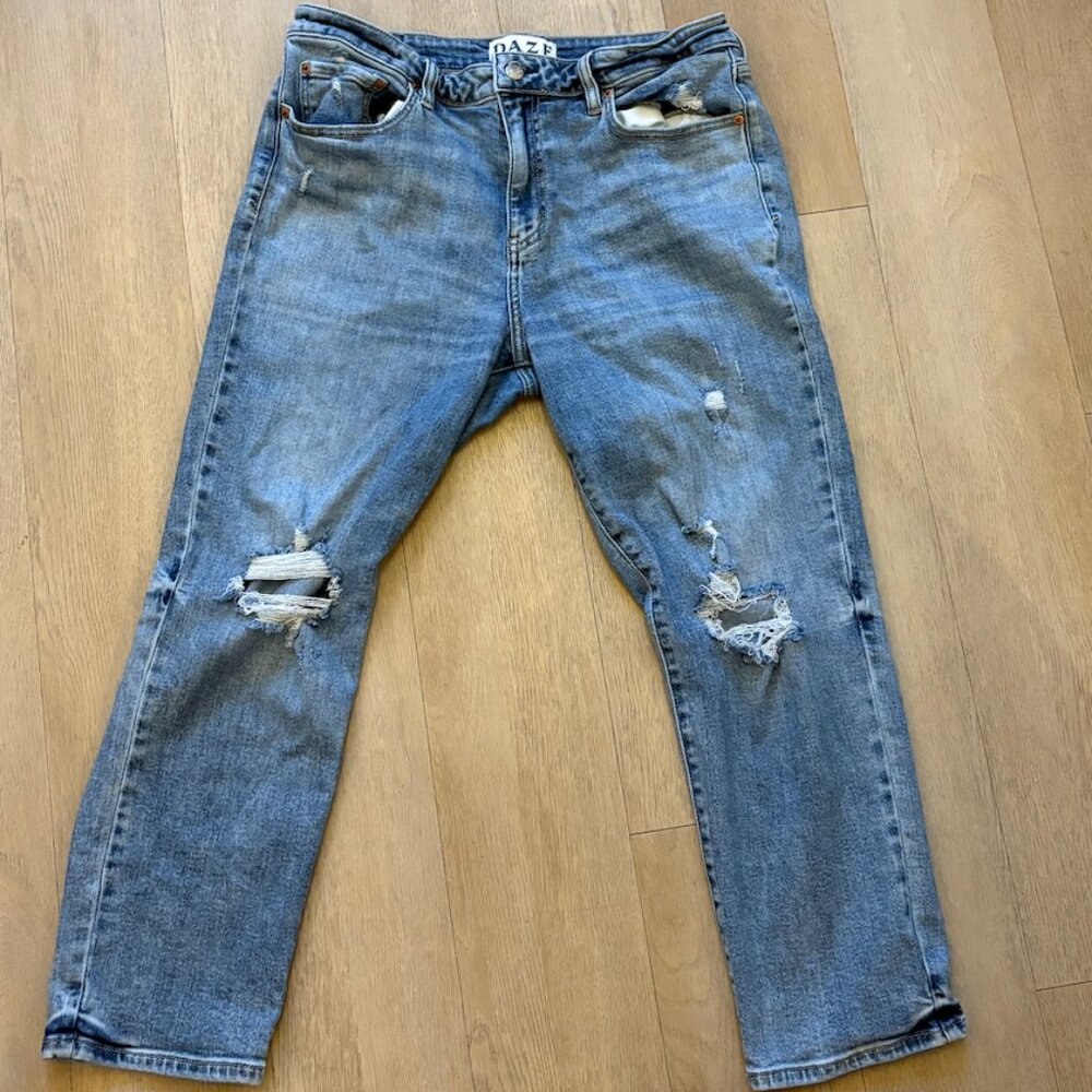 Daze Women's Ripped Jeans